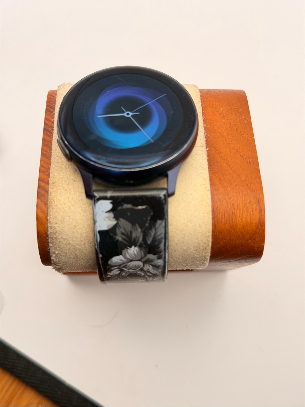 Galaxy Watch Active 2 - Picture 3 of 6